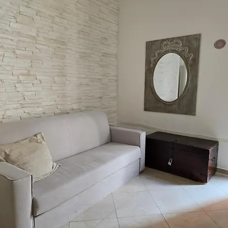 White Polignano 08 4*