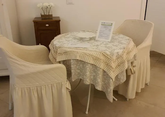 White Polignano 08 Frühstückspension 4*