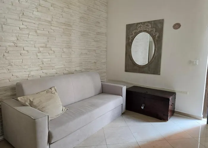 White Polignano 08 4*